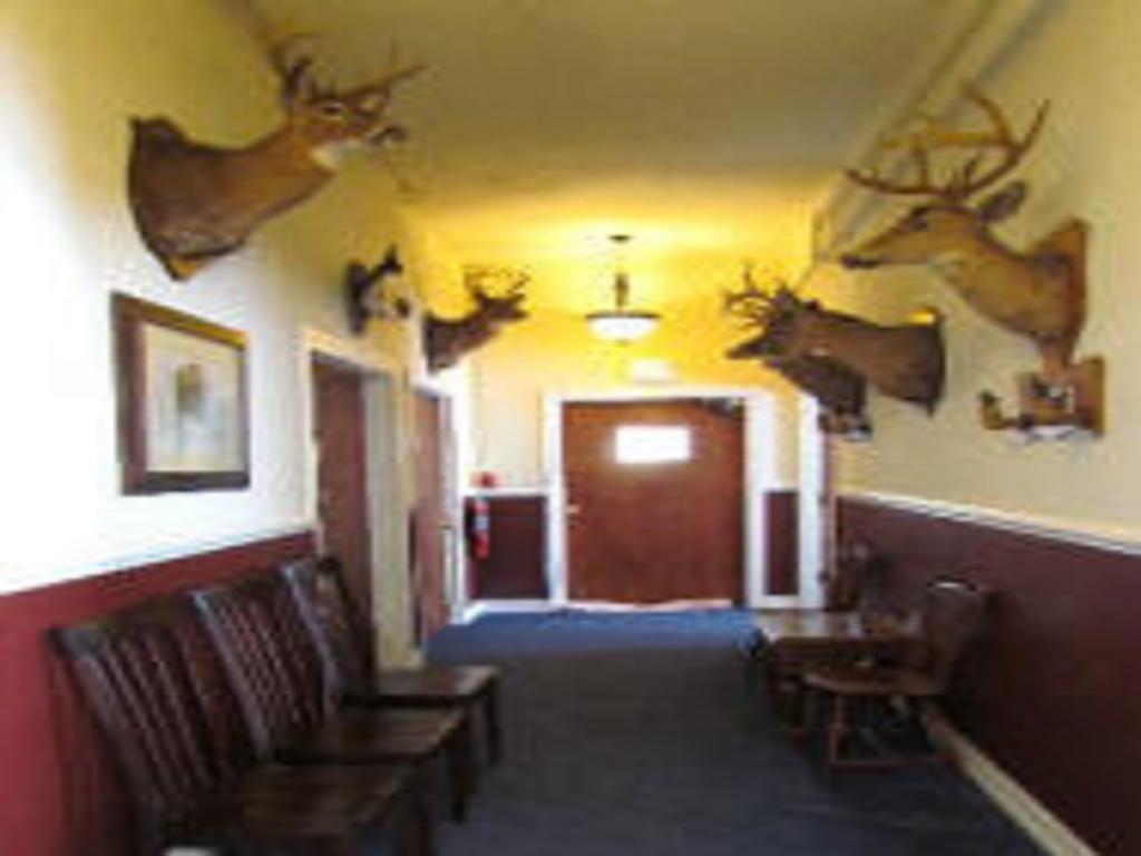 Macarthur Inn Narrows Exterior photo